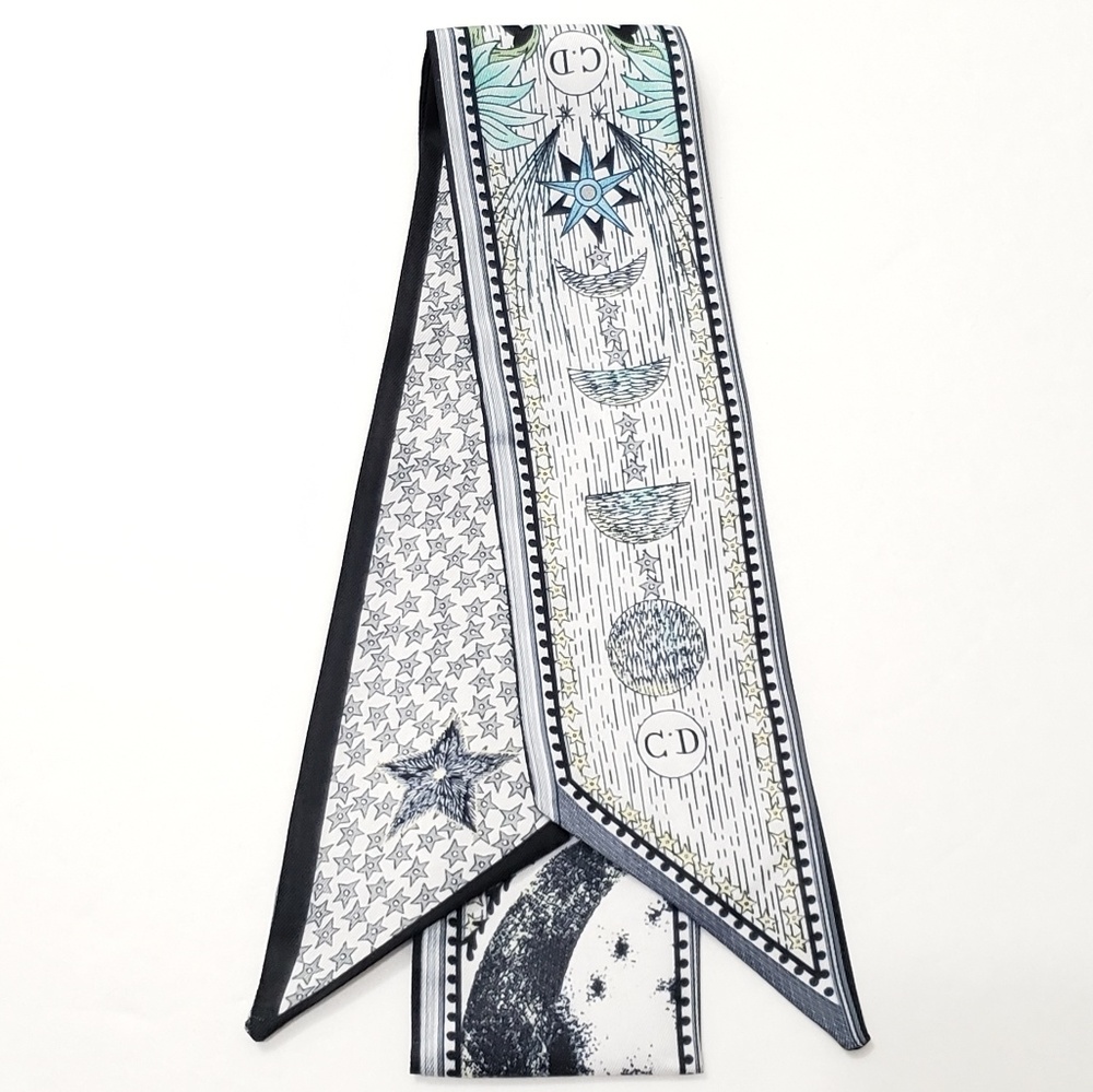 ⤵️⤵️2pcs Exquisite High End Design Cotton Scarves